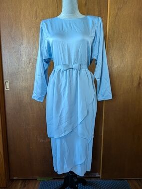 Elegant Blue Long-Sleeve Belted Midi Dress